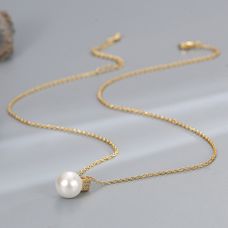 Evelyn Pearl Necklace