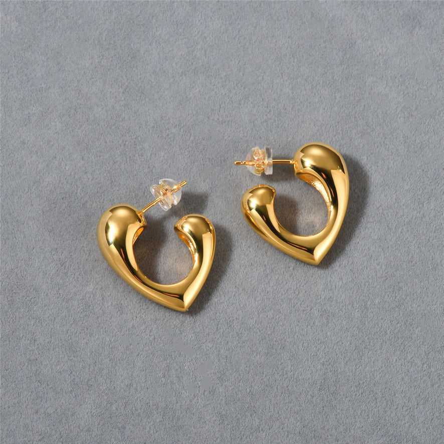 Minimalist Heart Earrings