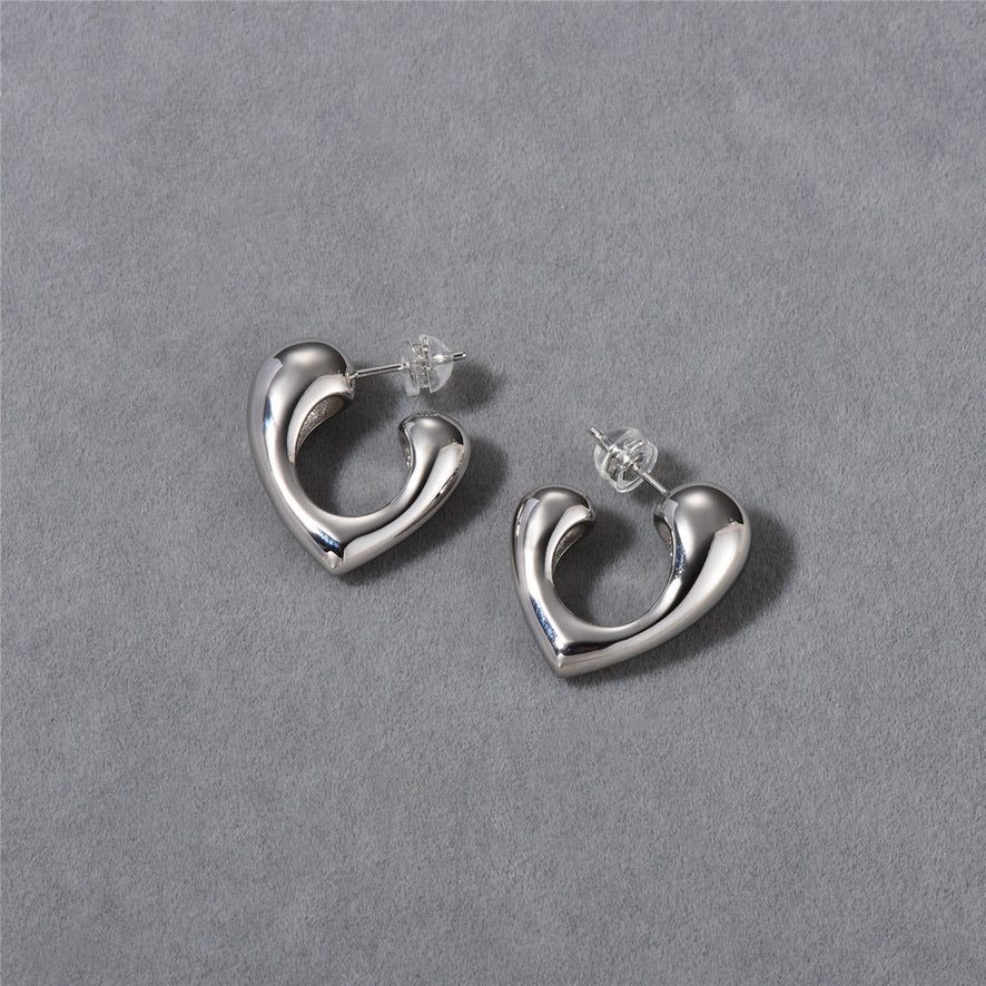 Boucles d'oreilles coeur minimaliste