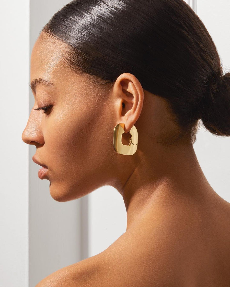 Boucles d'oreilles carrées minimalistes