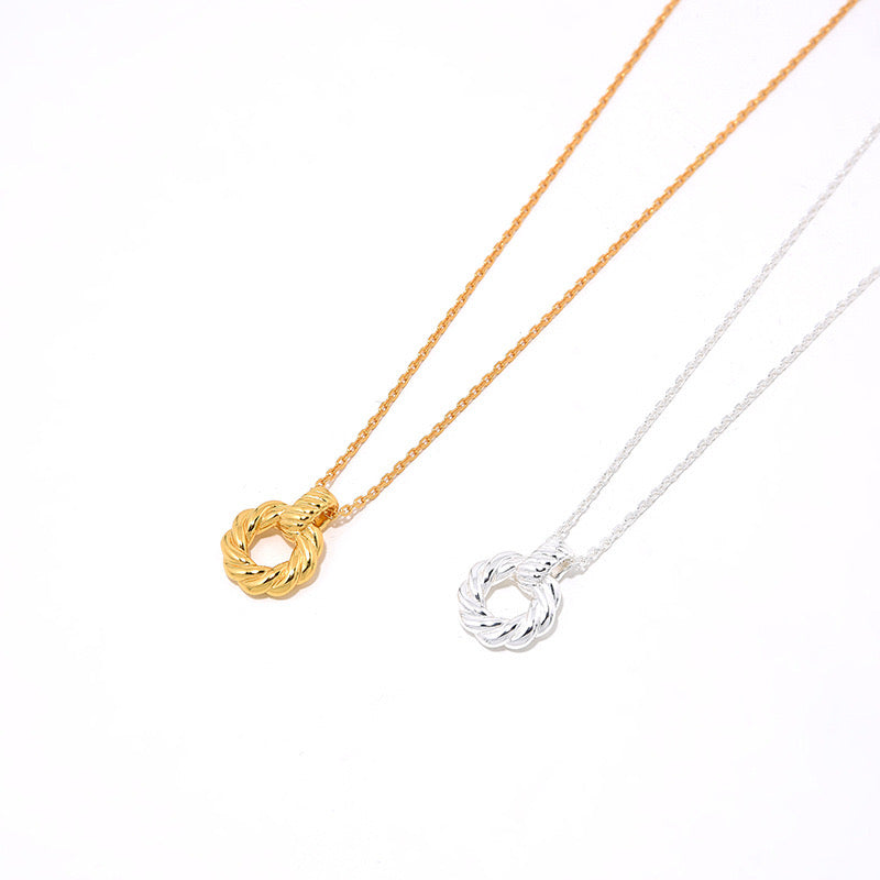 Twisted Round Pendant Necklace