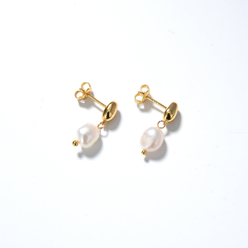 Belles boucles d'oreilles pendantes avec perles