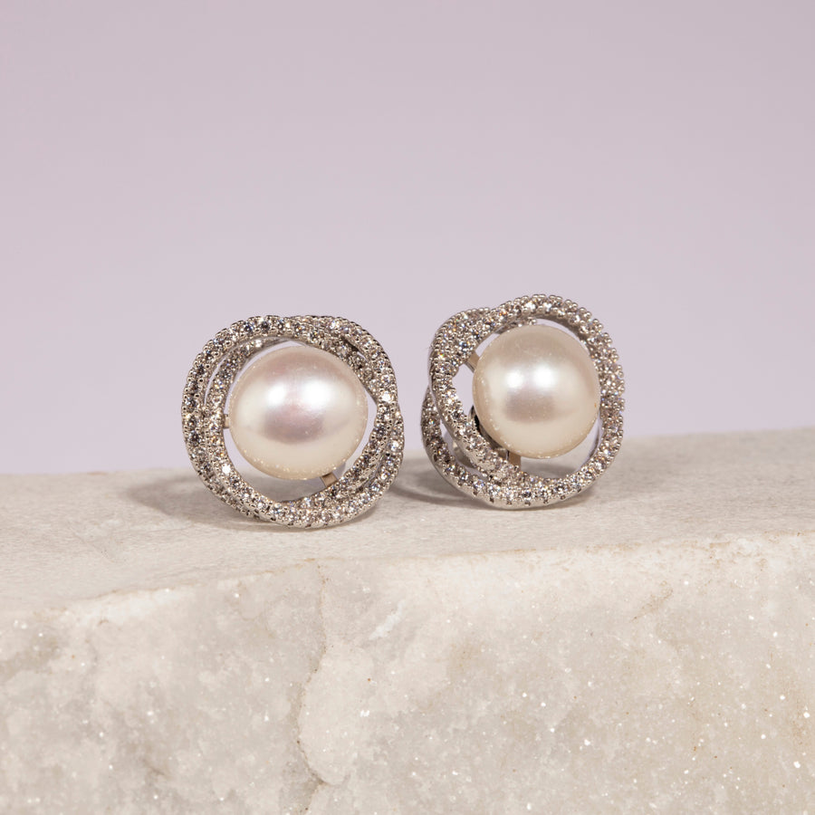 Luxury Elegant Pearl Ear Studs