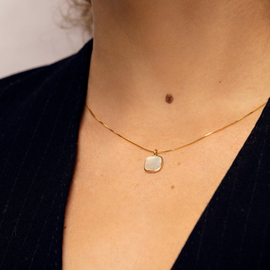 Elegant Square Mother of Pearl Pendant Necklace