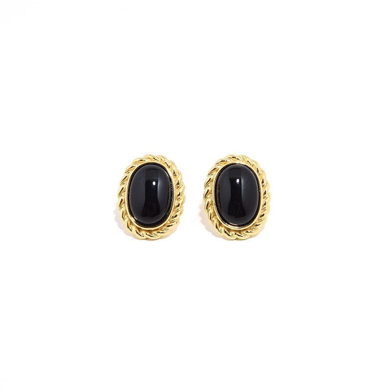 Boucles d'oreilles chics avec l'inspiration du style vintage en or vermeil en onyx noir