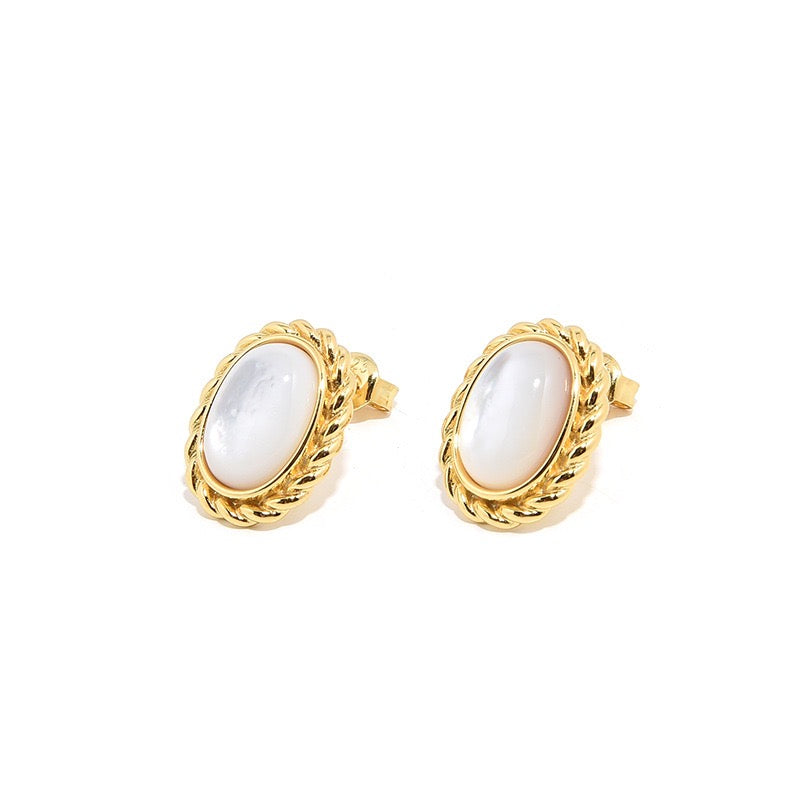 Chic Vintage-Inspired Gold Vermeil Earrings in Mother of Pearl