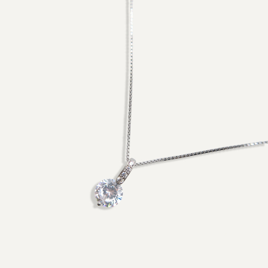 Elegant Silver Necklace with Top Quality Cubic Zirconia Gemstone Pendant