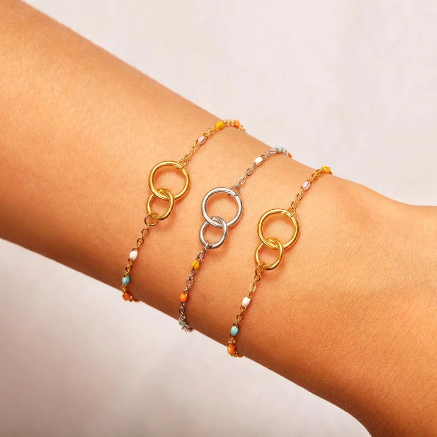 Bracelet Intemporel Double Cercles avec Chaîne Colorée